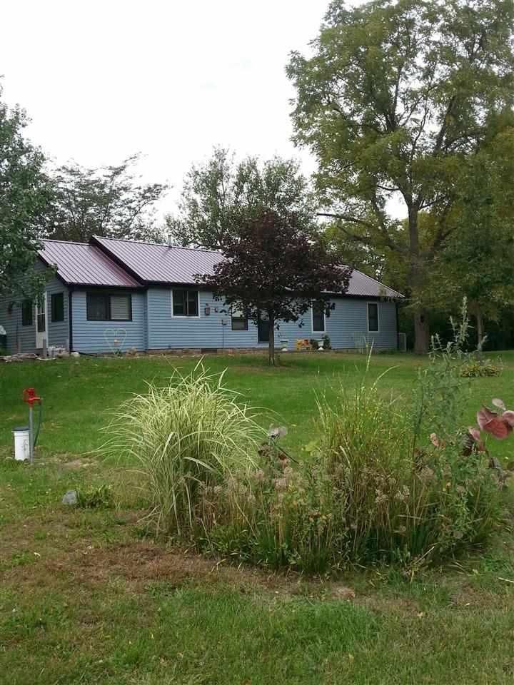 8 Acres, 17103 State Hwy 70, Conesville, IA 52738 Land and Farm