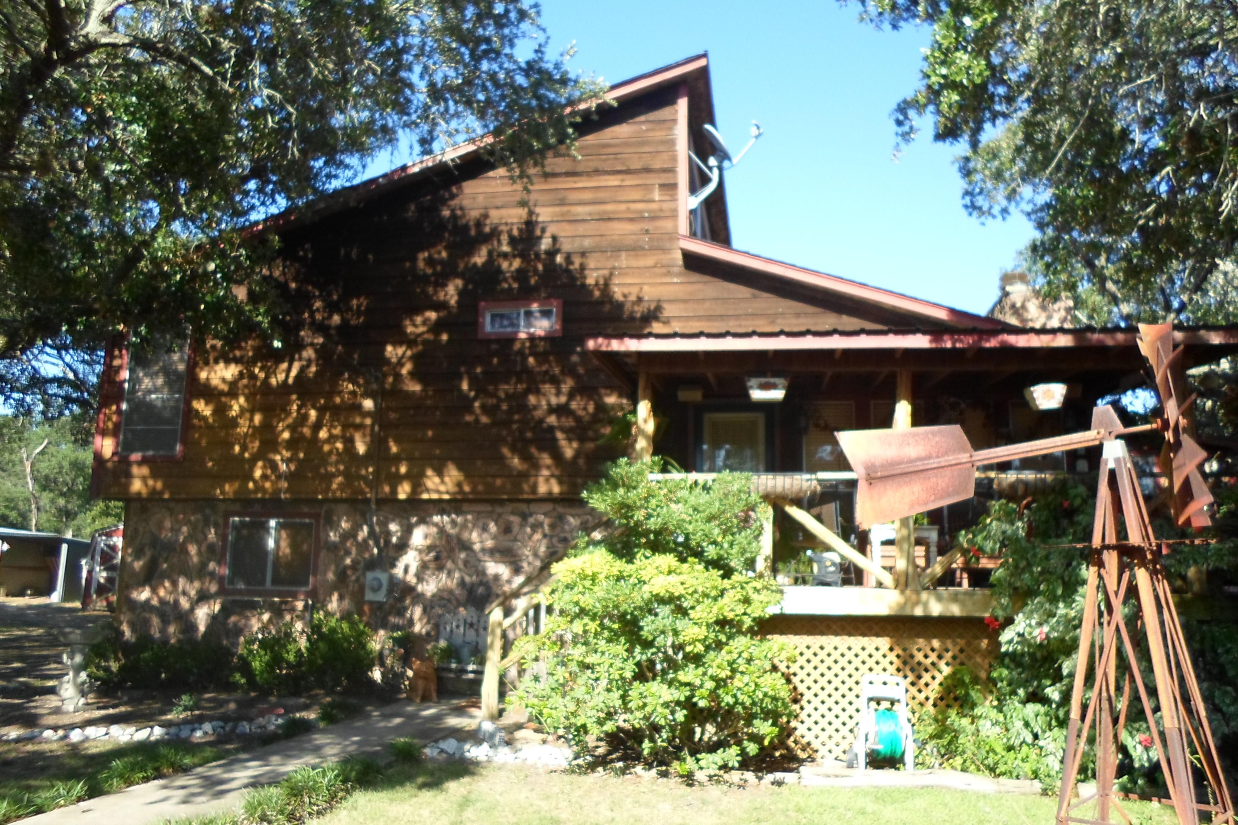 10 Acres, 1018 CR 462/Lubojasky RD., Blessing, TX 77419 Land and Farm