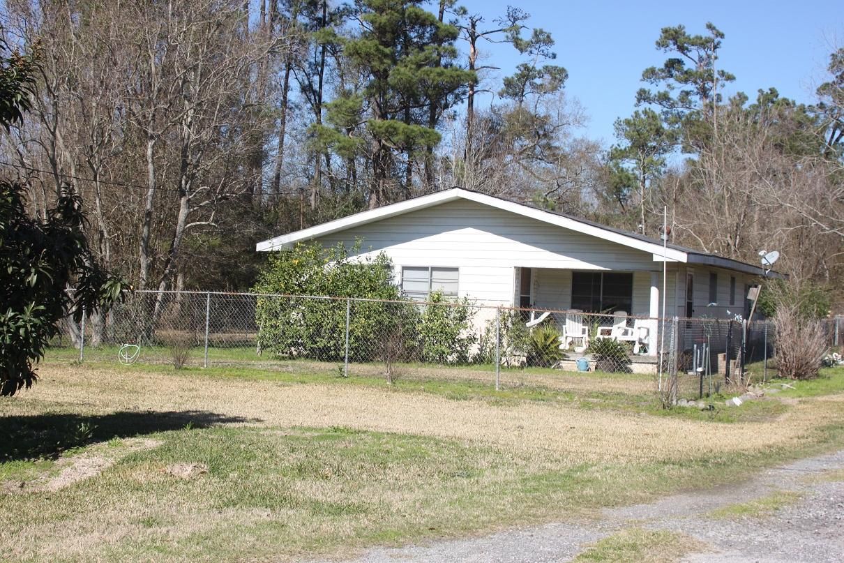 10 Acres, 2925 North Street, Vidor, TX 77662 Land and Farm