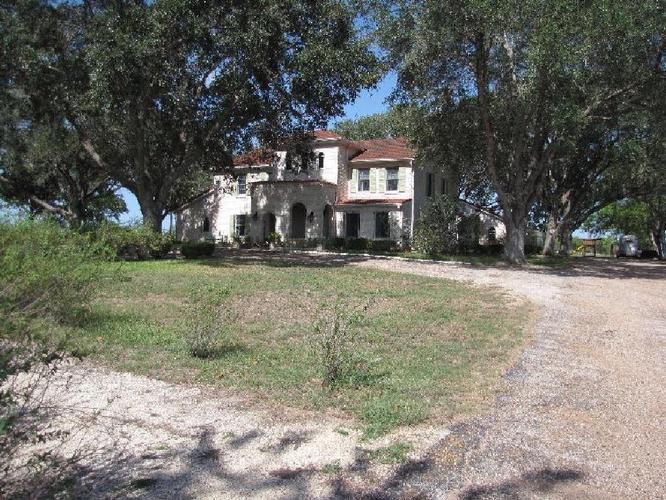 20 Acres, 8919 Nursery Rd., Victoria, TX 77904 Land and Farm