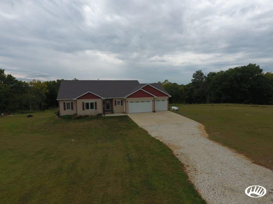 10 Acres, 16015 North County Highway 2, Smithfield, IL 61477 Land and Farm