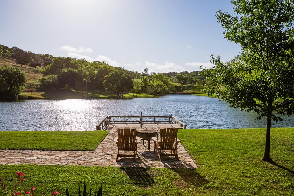 100 Acres, 365 N Avery Rd, Kerrville, TX 78028 Land and Farm