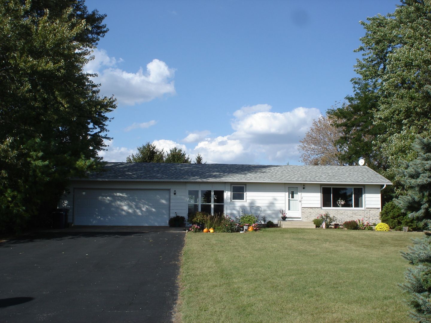 10.75 Acres, 15520 East McNeal Road, Monroe Center, IL 61052 Land and