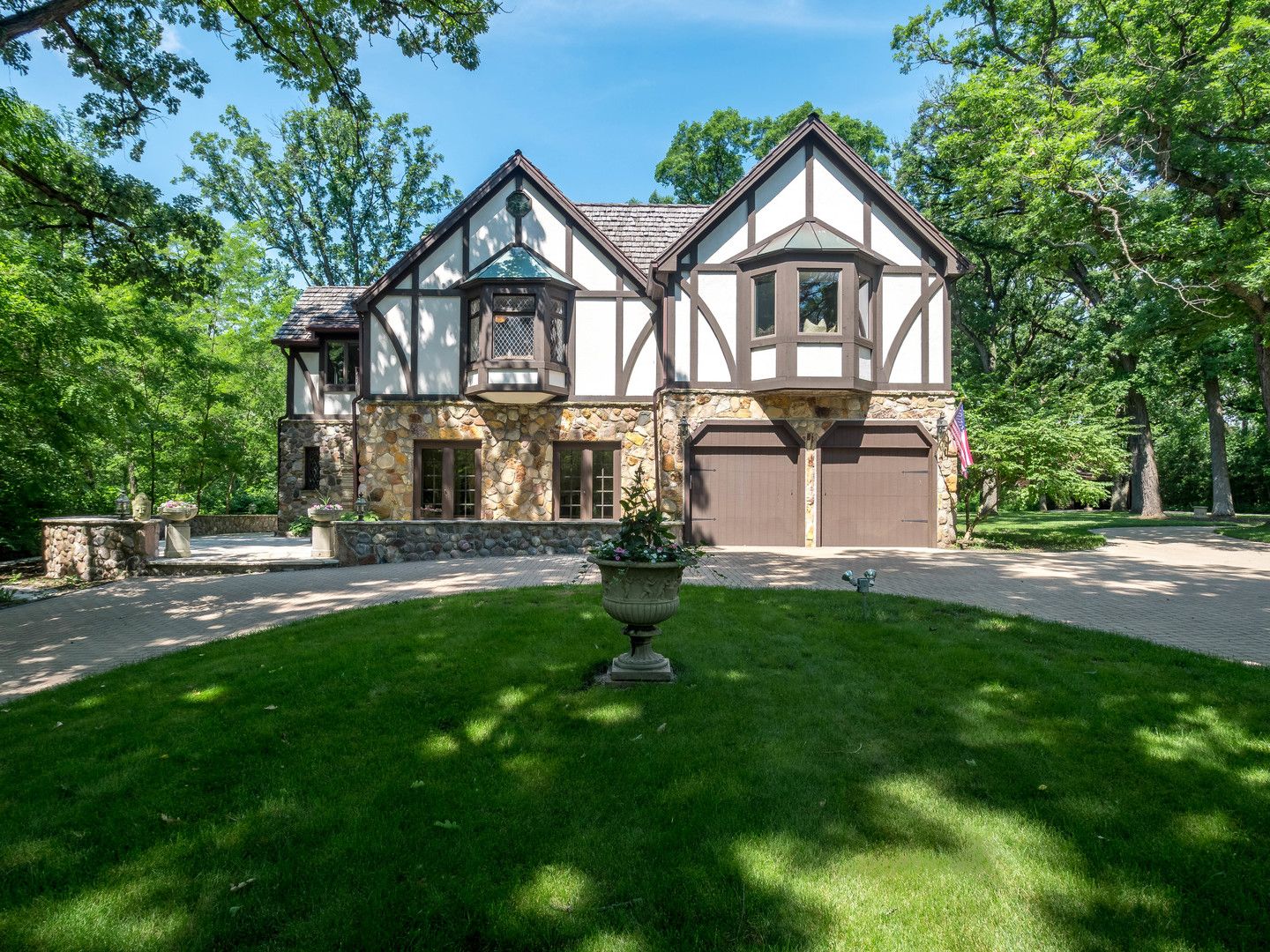 3 Acres, 8100 South County Line Road, Burr Ridge, IL 60527 Land and Farm