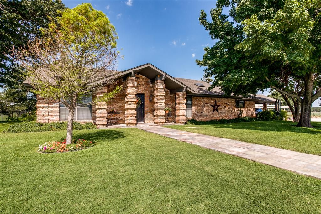 19 Acres, 922 County Road 1590, Alvord, TX 76225 Land and Farm