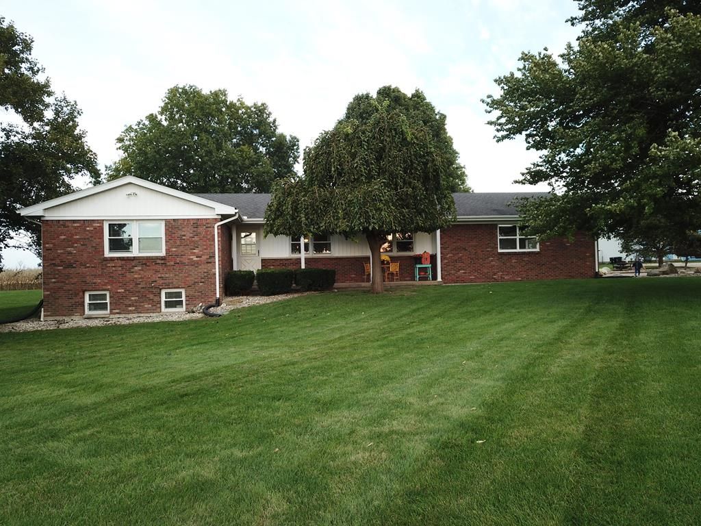 10 Acres, 2295 N 1720 E, Ridge Farm, IL 61870 Land and Farm