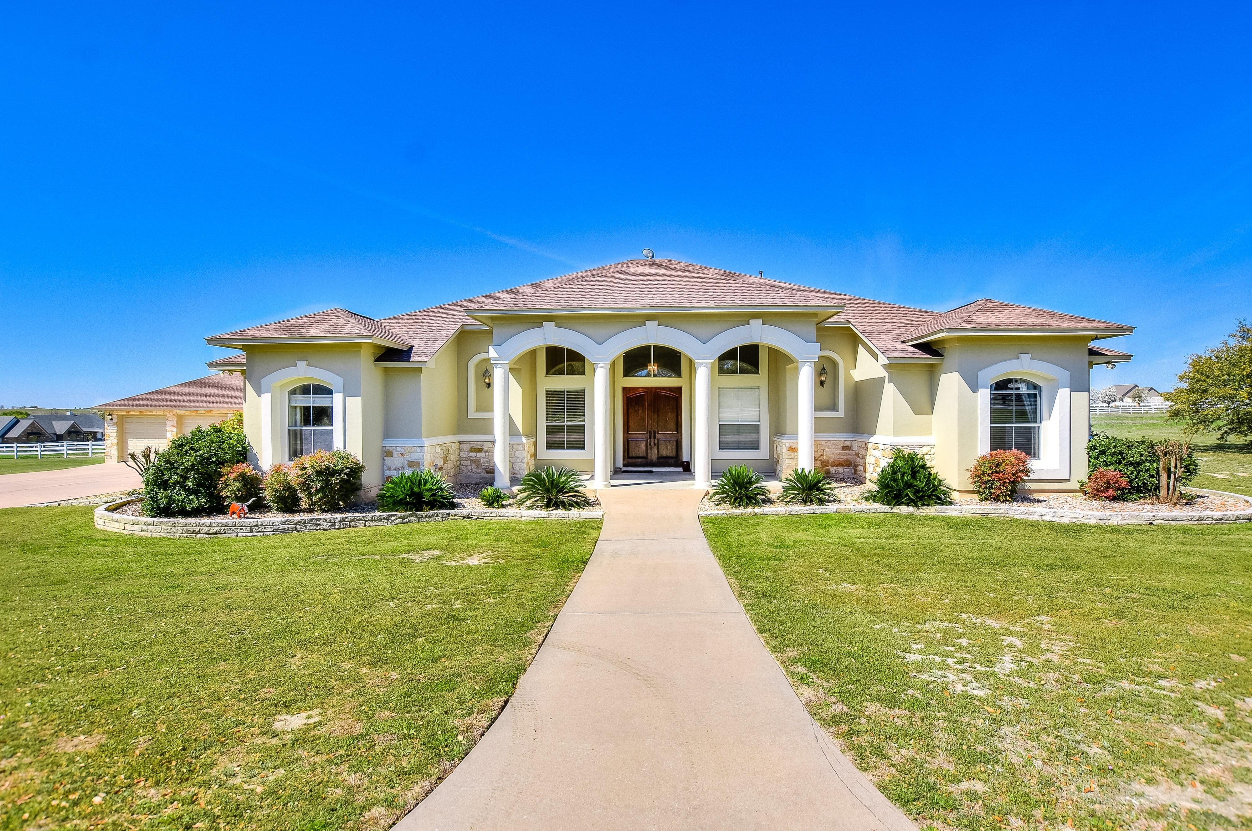 30130 Twin Creek Drive, TX 78626 MLS 9318568 Land and Farm