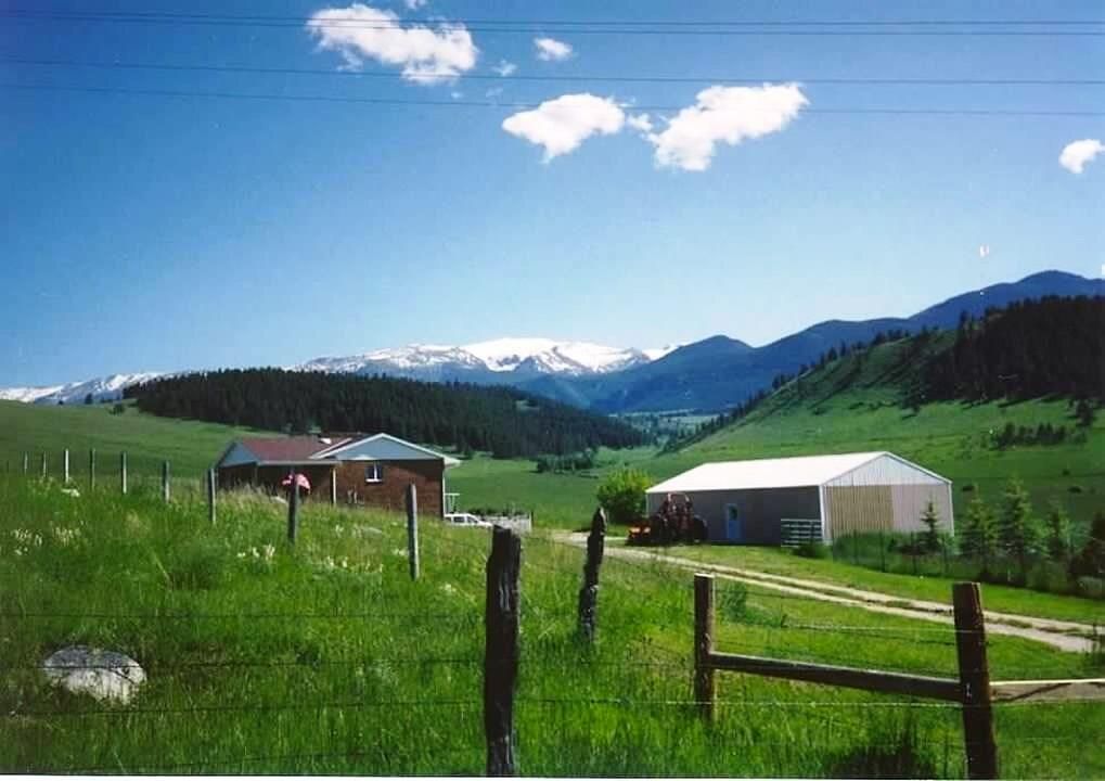 105 Nye Cemetery Road, Fishtail, MT 59028 MLS 296034 Land and Farm