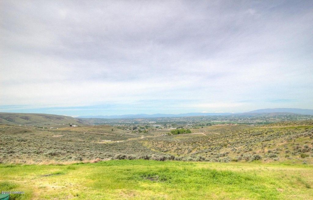 10 Acres, NNA Lucas Rd, Yakima, WA 98901 Land and Farm