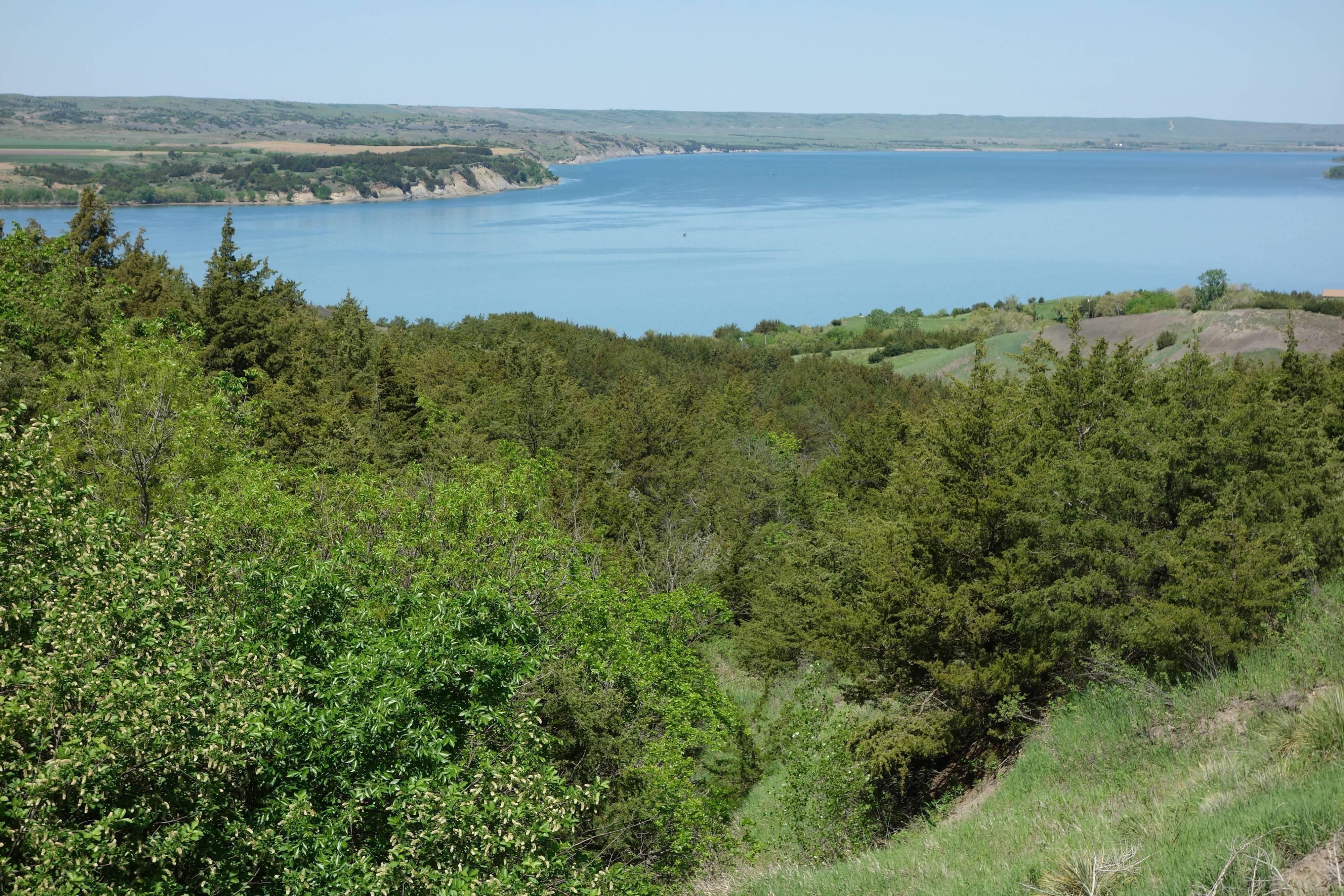 28 acres in Chamberlain, SD, 57325 Land and Farm