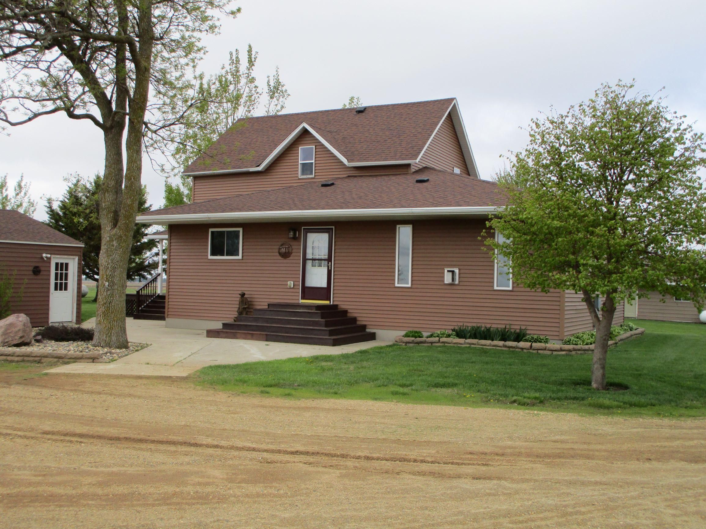 1026 110th Ave, Elkton, MN 57026 Land and Farm