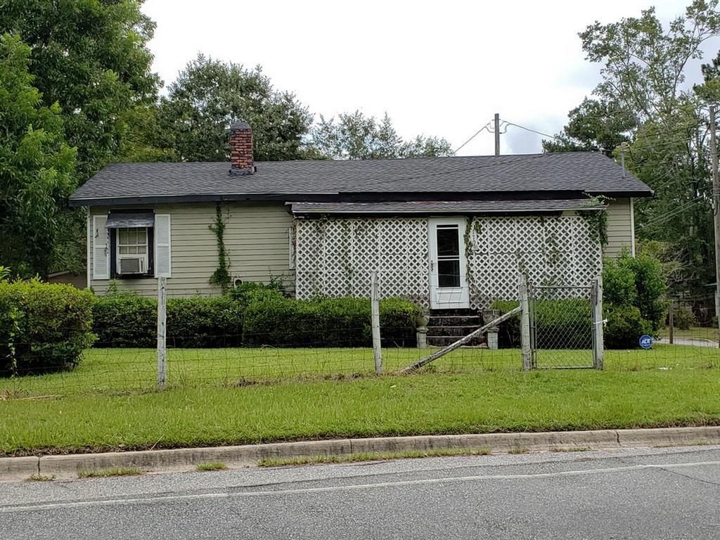 0.88 Acres, 1709 Fletcher St, Thomasville, GA 31792 Land and Farm