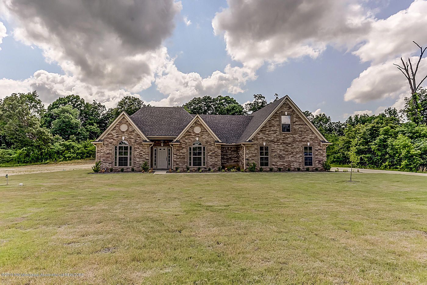 1.7 Acres, 156 Oak Manor Dr, Coldwater, MS 38618 Land and Farm