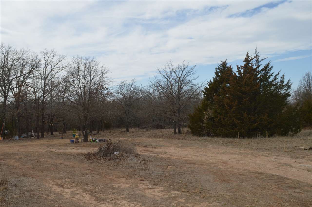 40 Acres, 20978 N County Road 3350, Wynnewood, OK 73098 Land and Farm