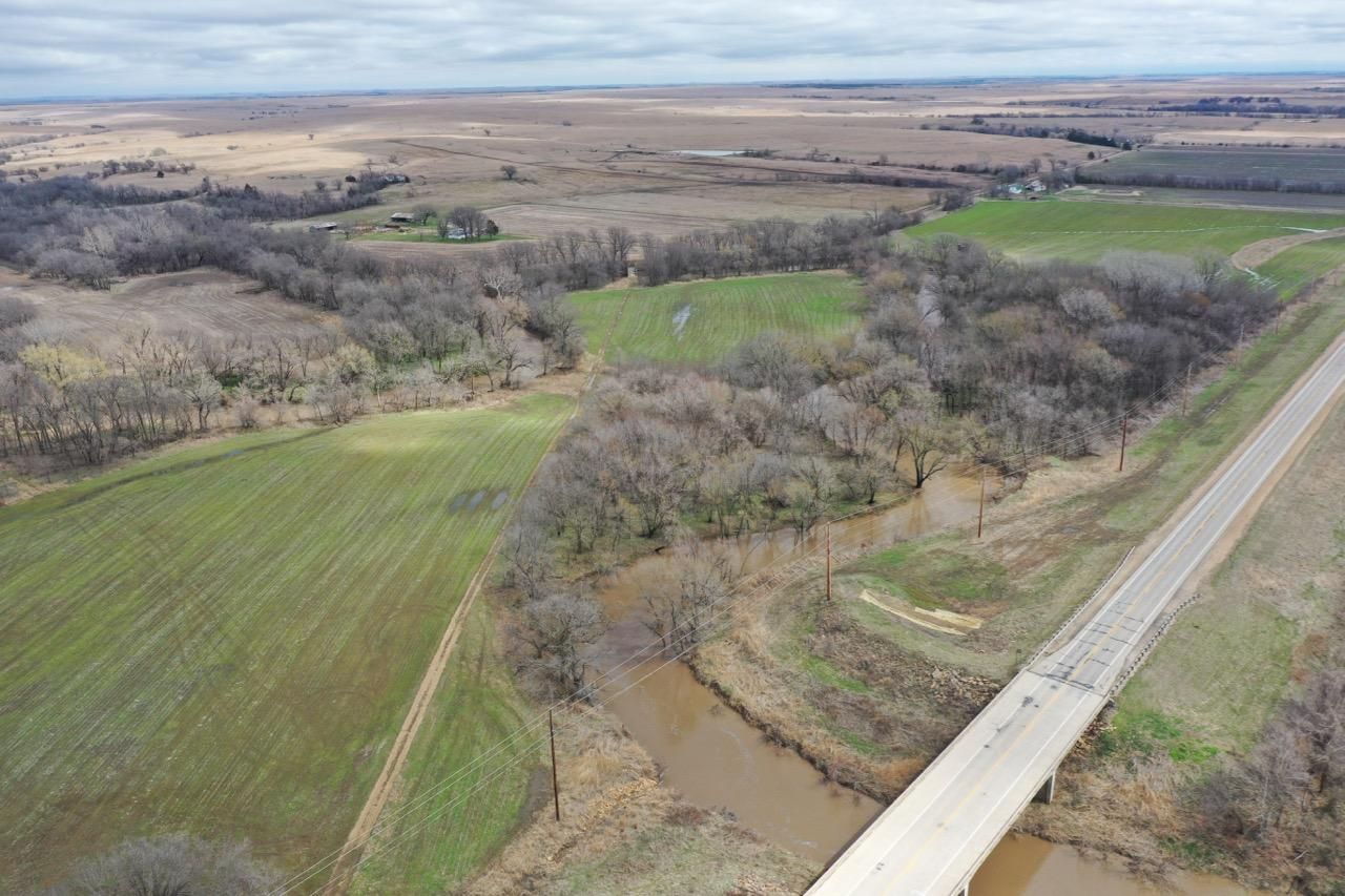 105.6 Acres, Eureka, KS 67045 Land and Farm