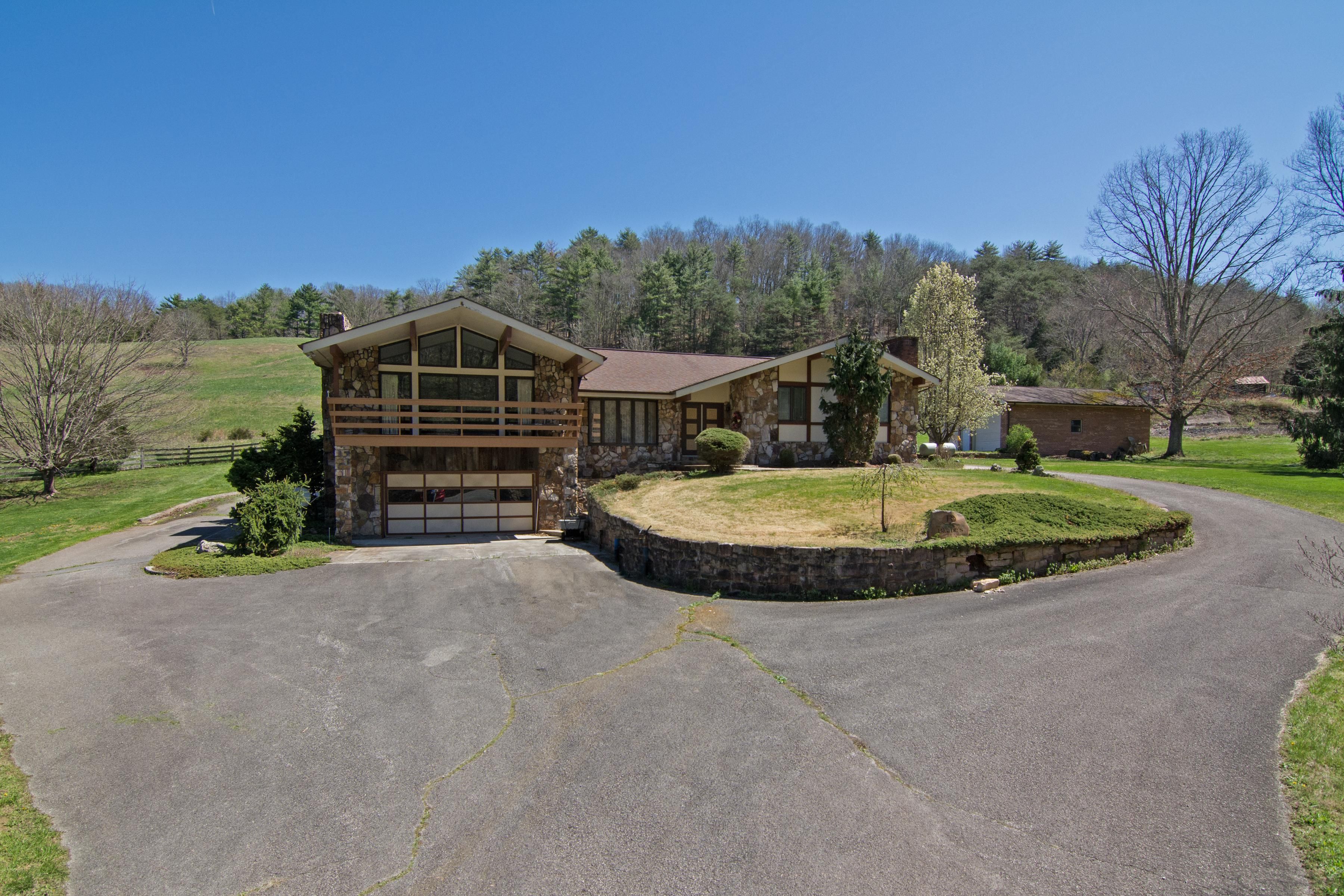 12 Acres, 16507 WV12, Forest Hill, WV 24935 Land and Farm