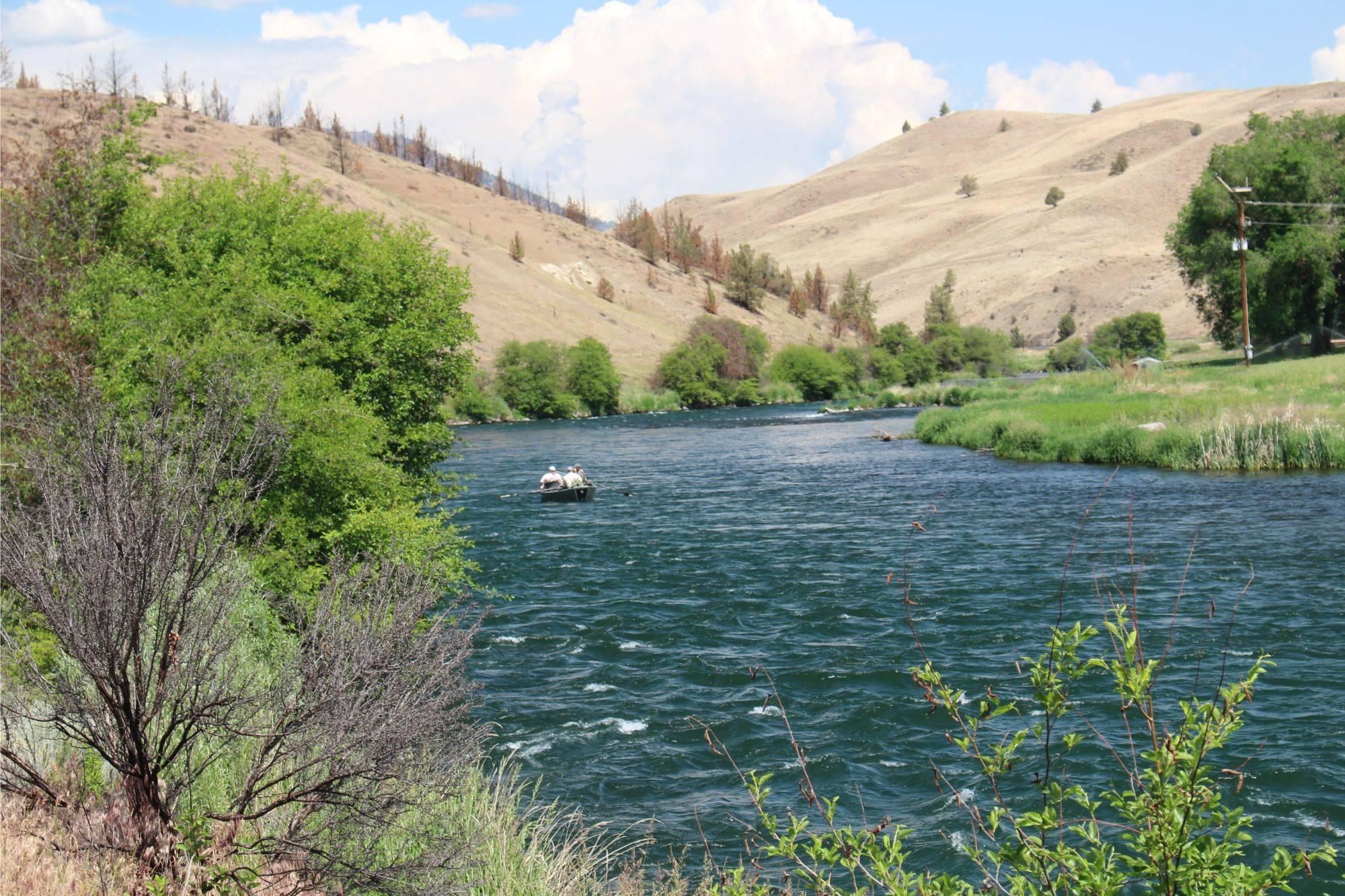 163 acres in Warm Springs, OR, 97761 Land and Farm