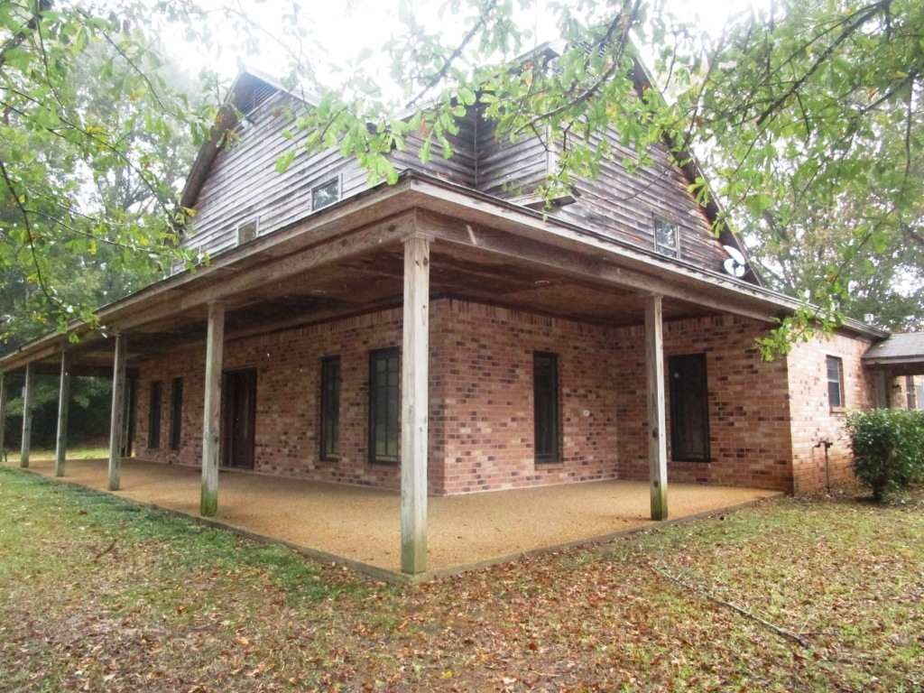 10 Acres, 154 Woodlands Ln, Flora, MS 39071 Land and Farm