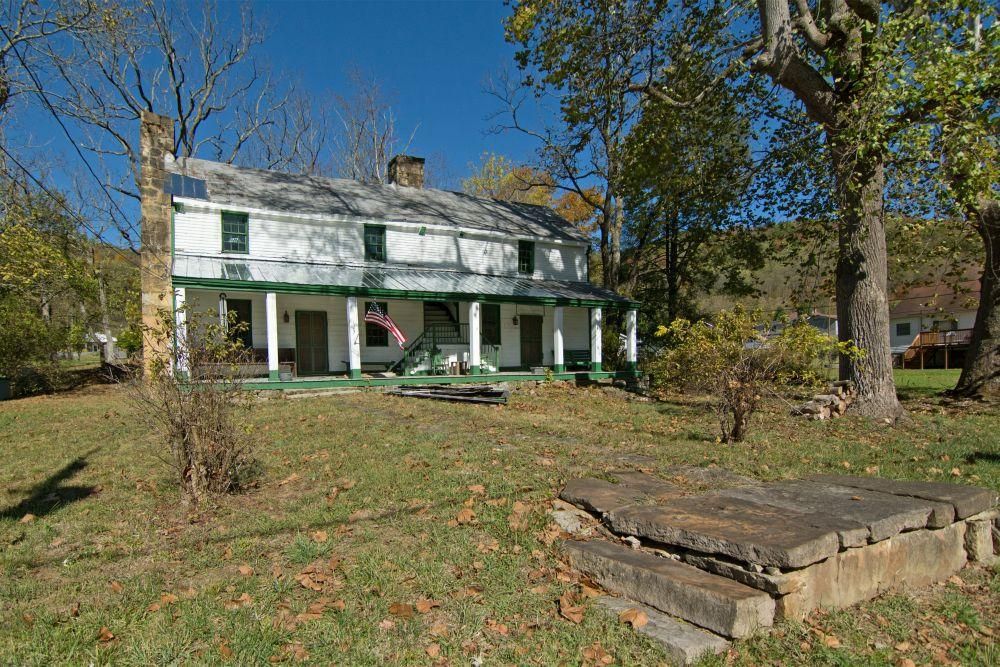 123 James River and Kanawha Turnpike East, Ansted, WV 25812 MLS