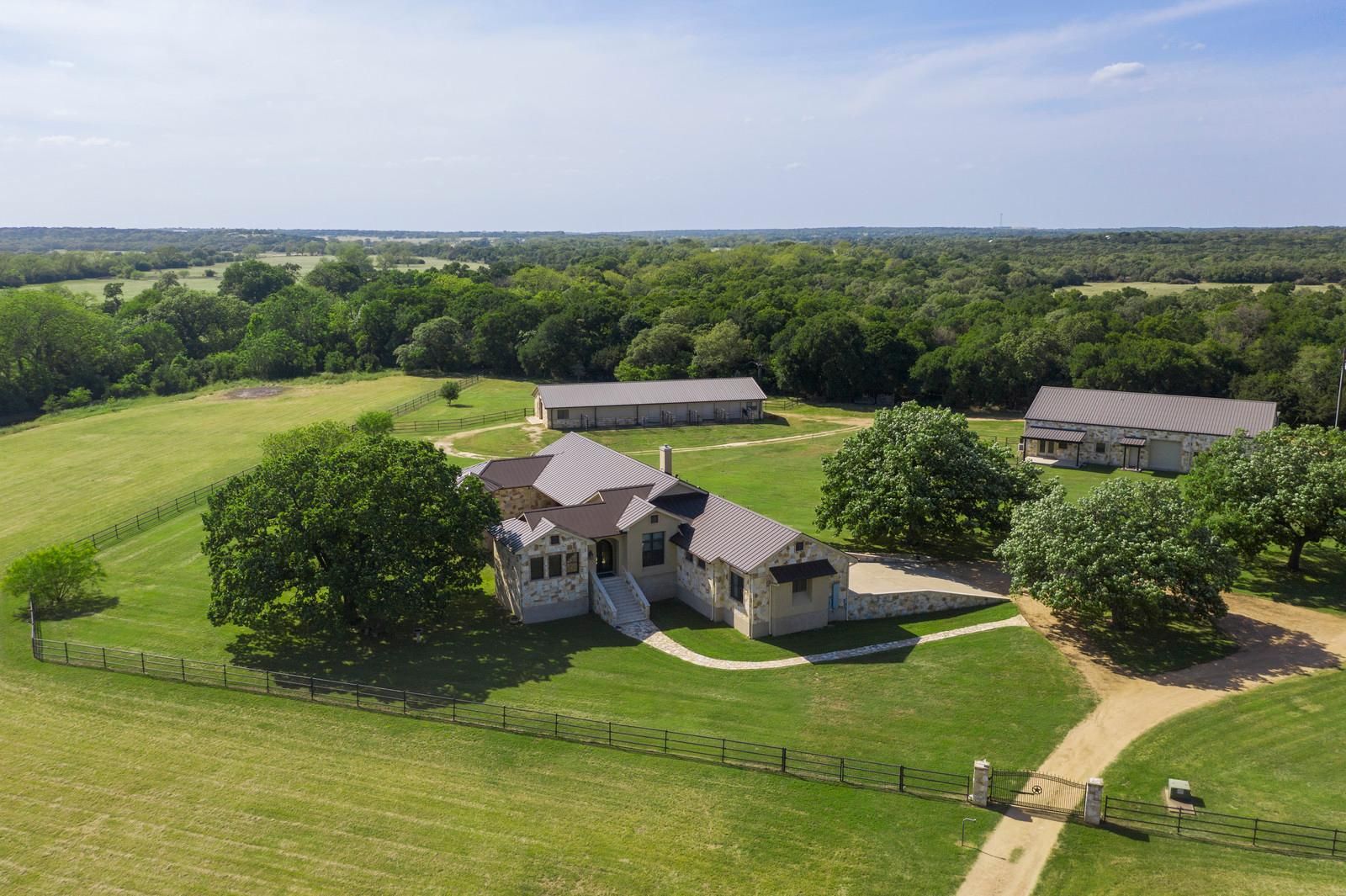 101 Spears Ranch Rd, Jarrell, TX 76537 Land and Farm