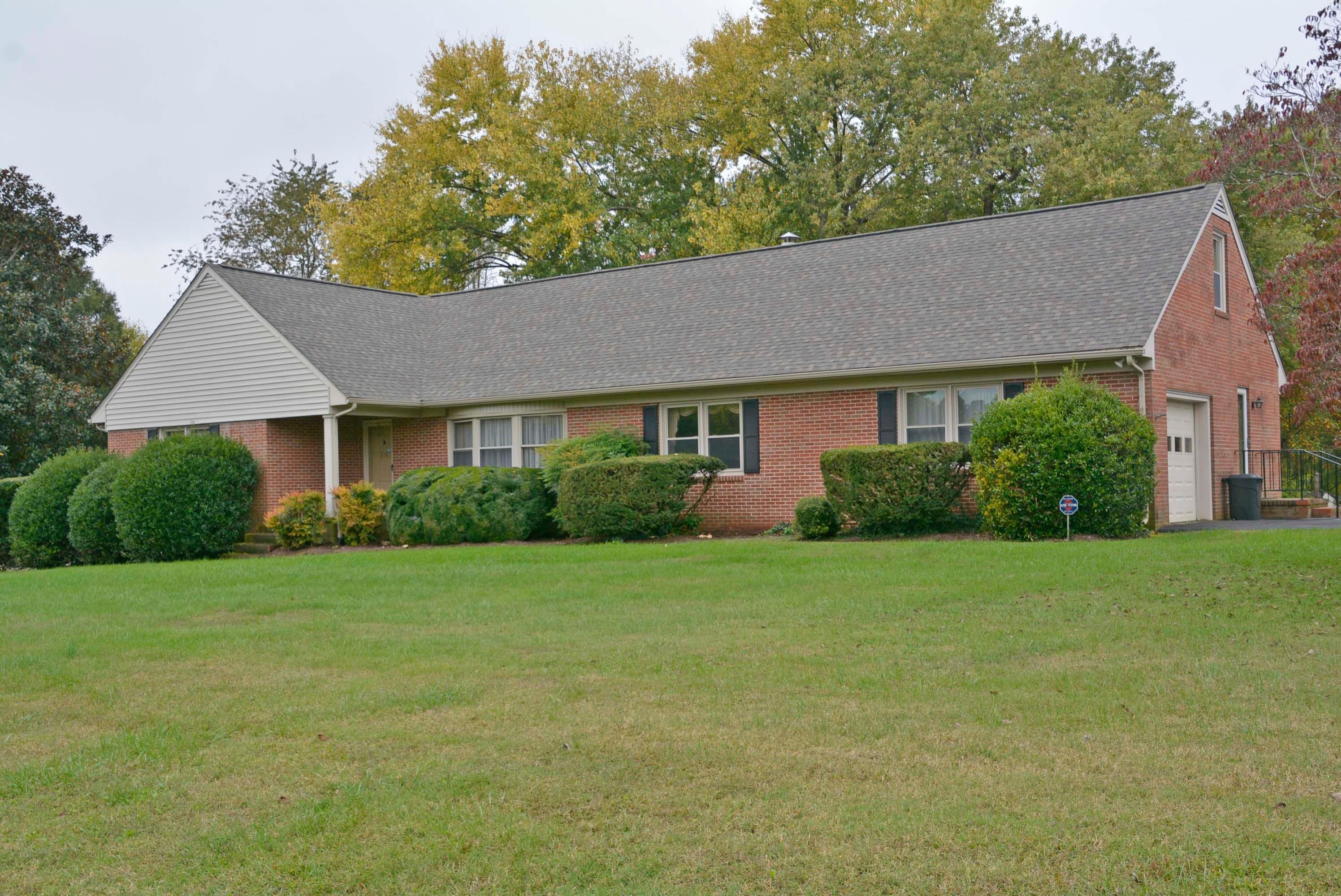 216 Virginia Avenue, Farmville, VA 23901 Land and Farm