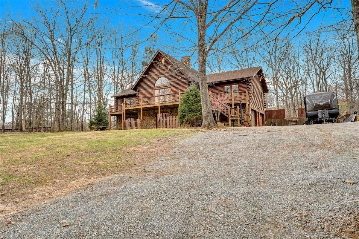 1.85 Acres, 417 Willowood DR, Vinton, VA 24179 Land and Farm