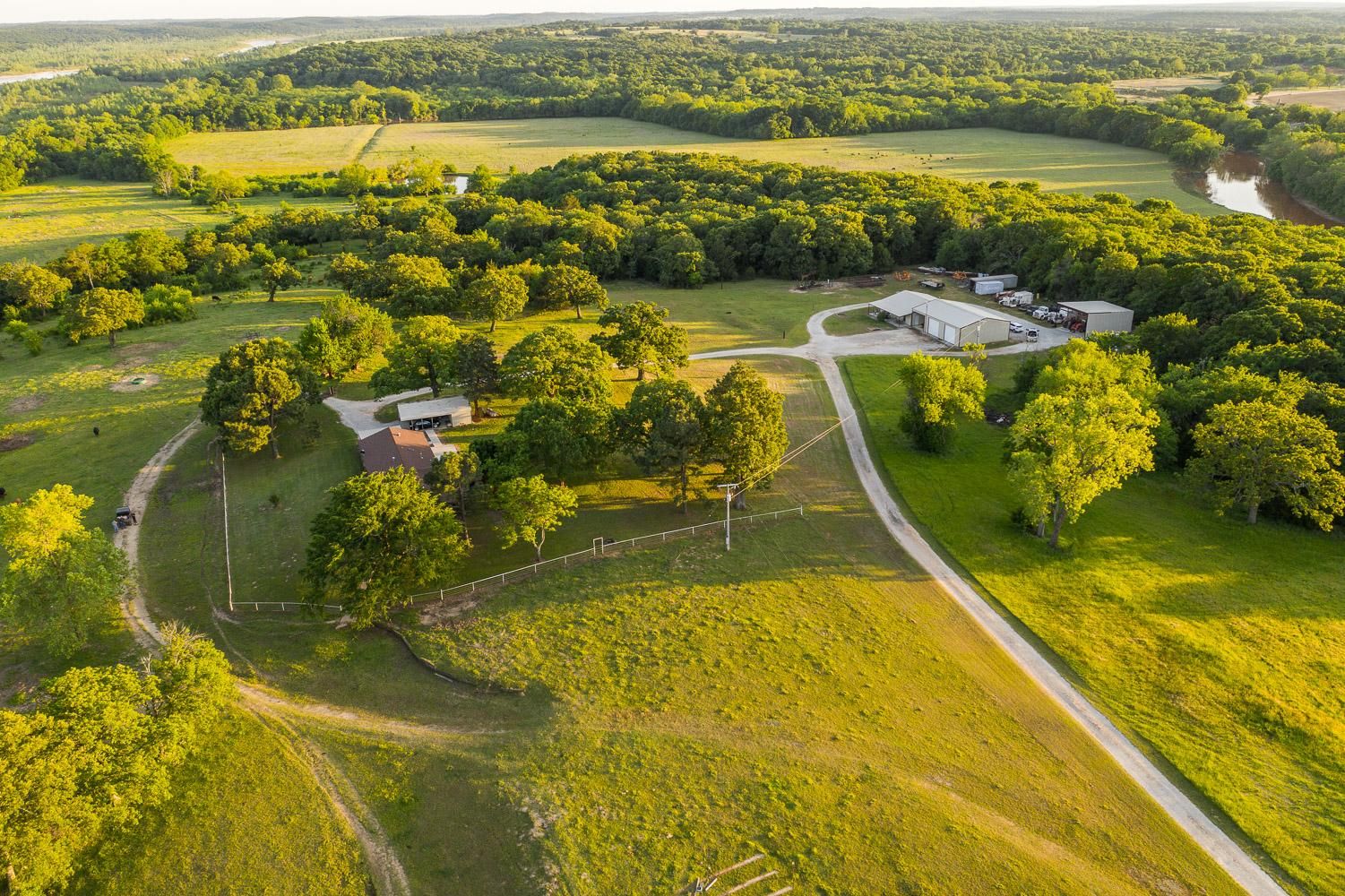 322 Acres, 3834 D 3733 Rd, Holdenville, OK 74848 Land and Farm