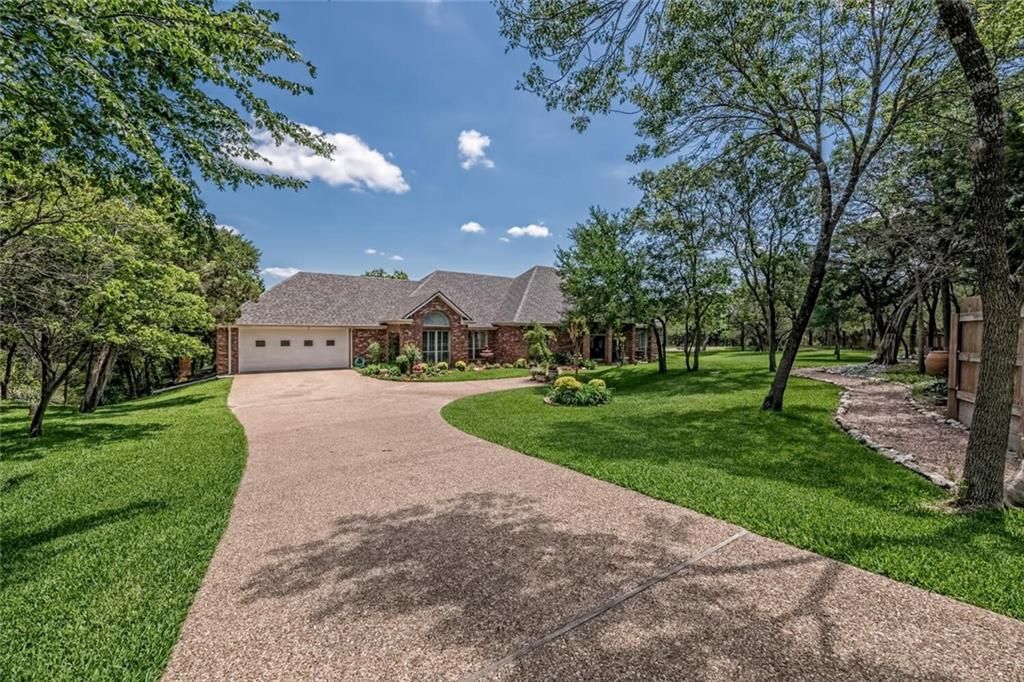 27 Acres, 897 Range Road, China Spring, TX 76633 Land and Farm