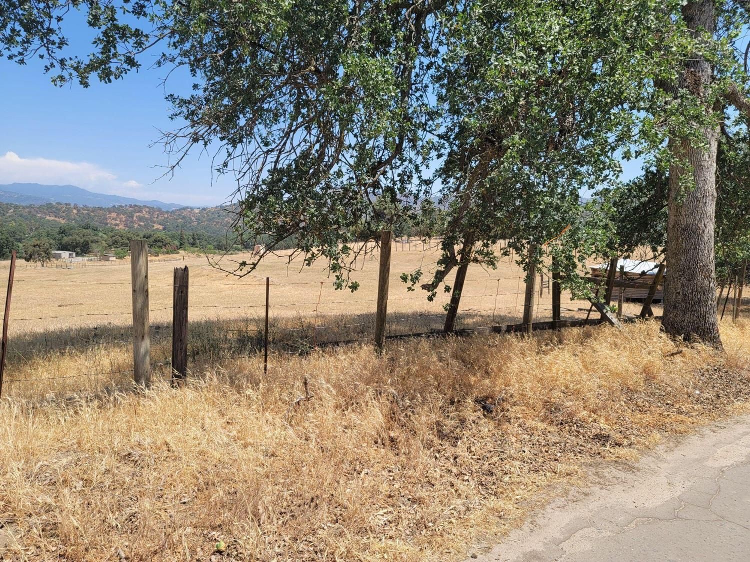 5 Acres, 35897 Hopewell Road, Squaw Valley, CA 93675 Land and Farm