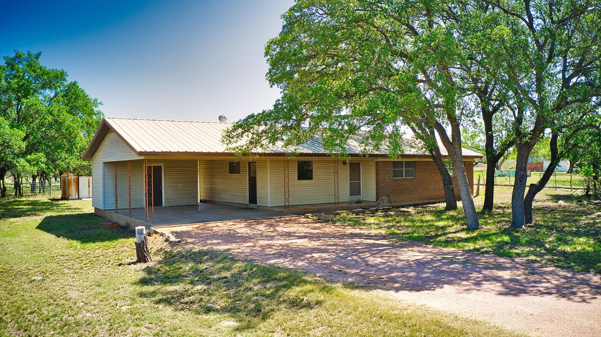 116 County Road 101, Brady, TX 76825 MLS R82154A Land and Farm