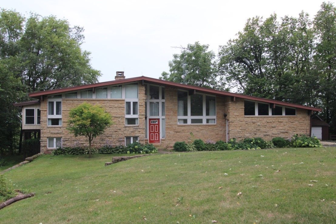 8 Acres, 4012 East Mount Sumner Road, Apple River, IL 61001 Land and Farm