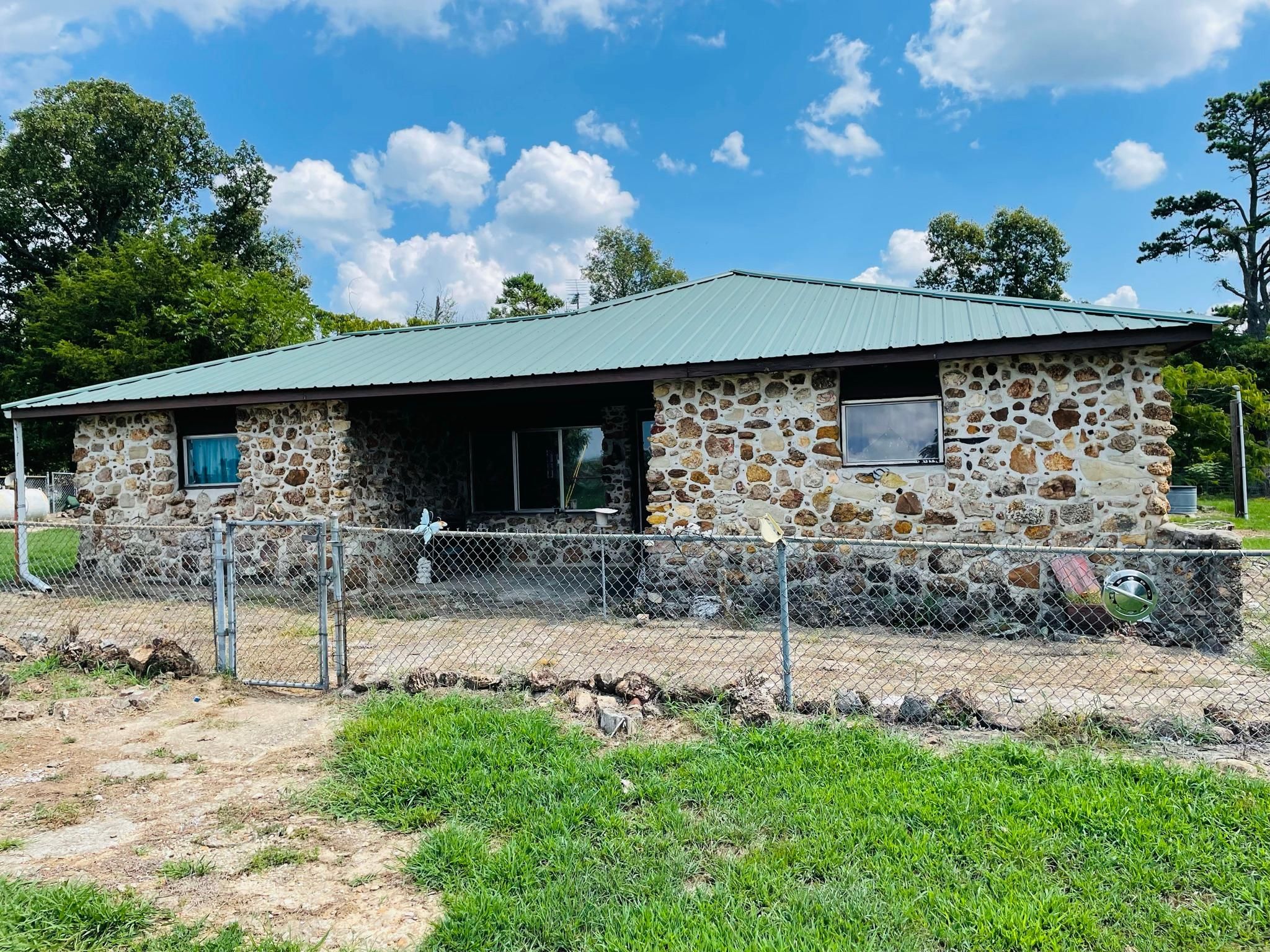 2219 Dolph Rd, Pineville, AR 72566 MLS 21028314 Land and Farm