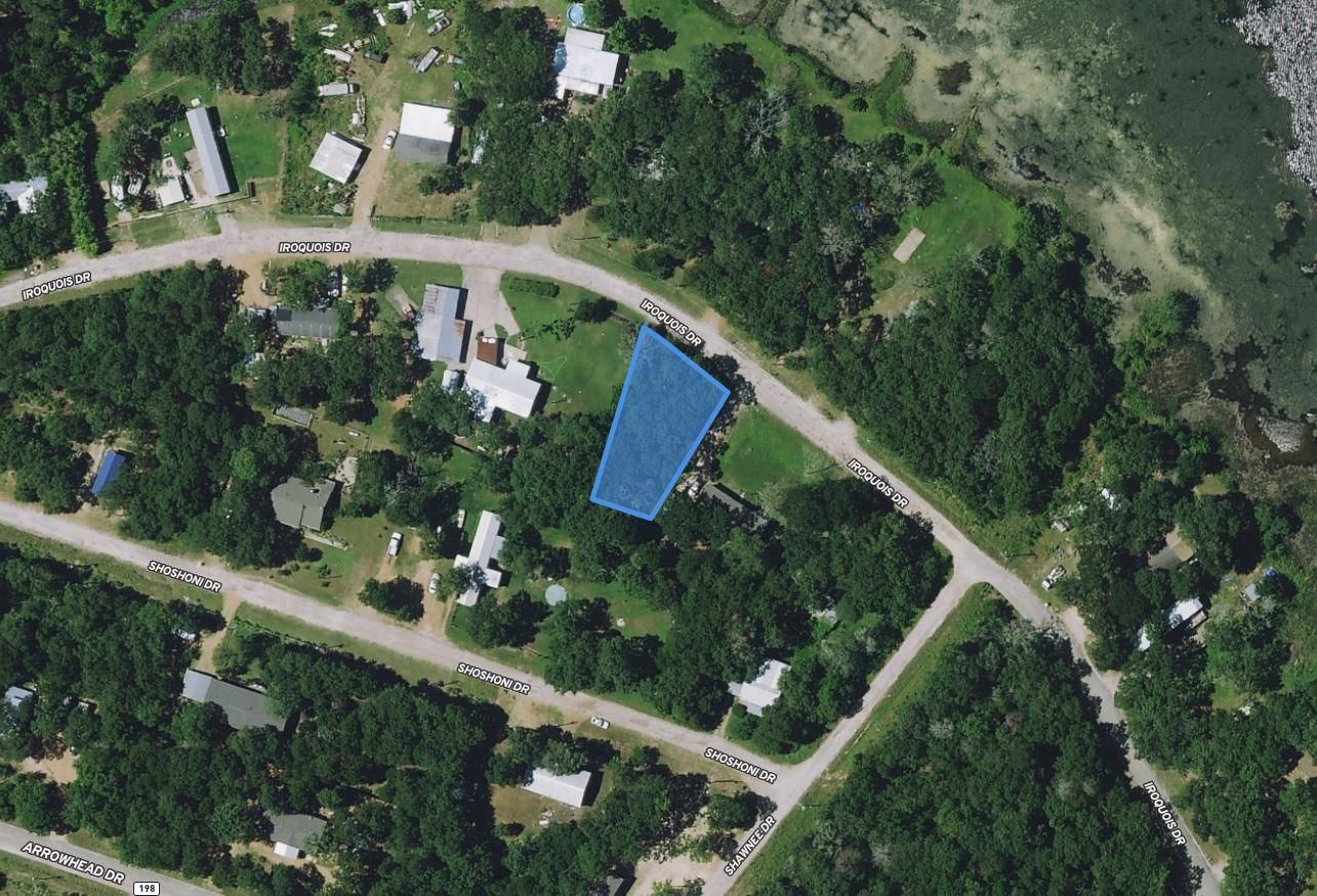 0.24 acres in Smithville, TX, 78957 Land and Farm