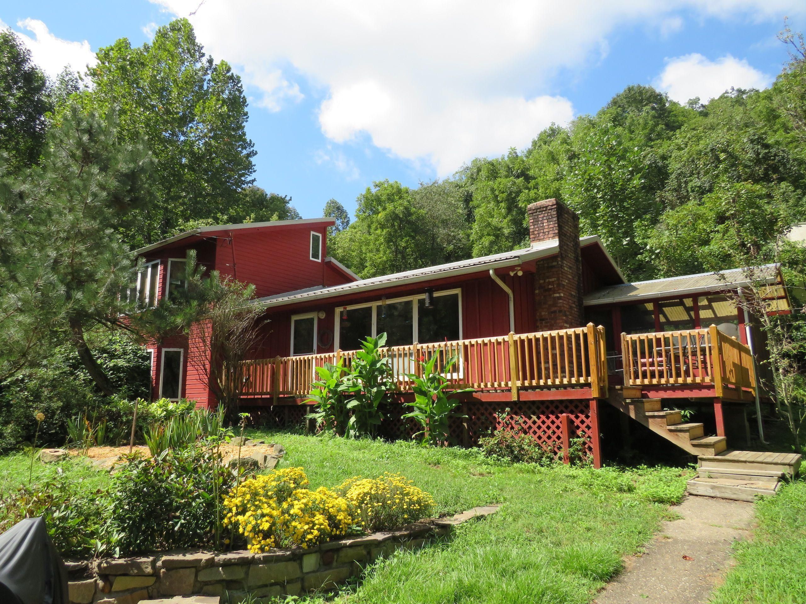 227 Beechie Fork, Alum Creek, WV 25003 Land and Farm