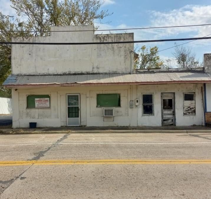 Lawson Blvd, Clayton, OK 74536 MLS 2240101 Corner Lot Building