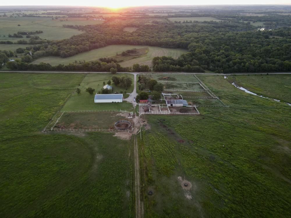 938 80th St, Uniontown, KS 66779 MLS Bourbon 400 Land and Farm