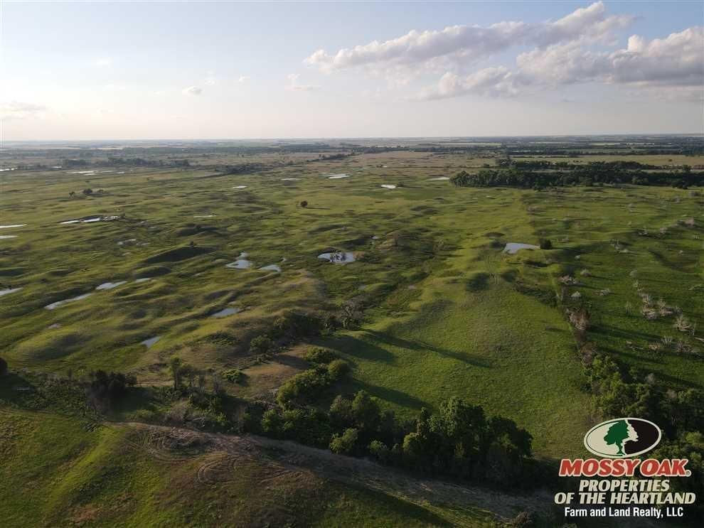 315 Acres, 20000 NW 36th St, Burrton, KS 67020 Land and Farm