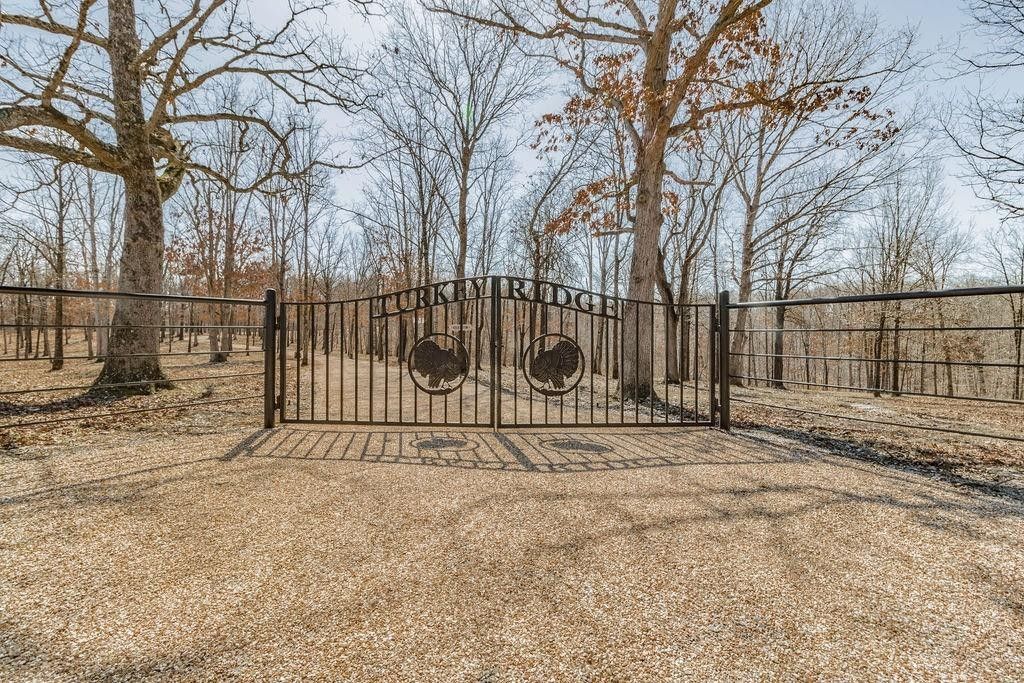 583.6 Acres, 16731 Bethlehem RD, Decatur, AR 72722 Land and Farm