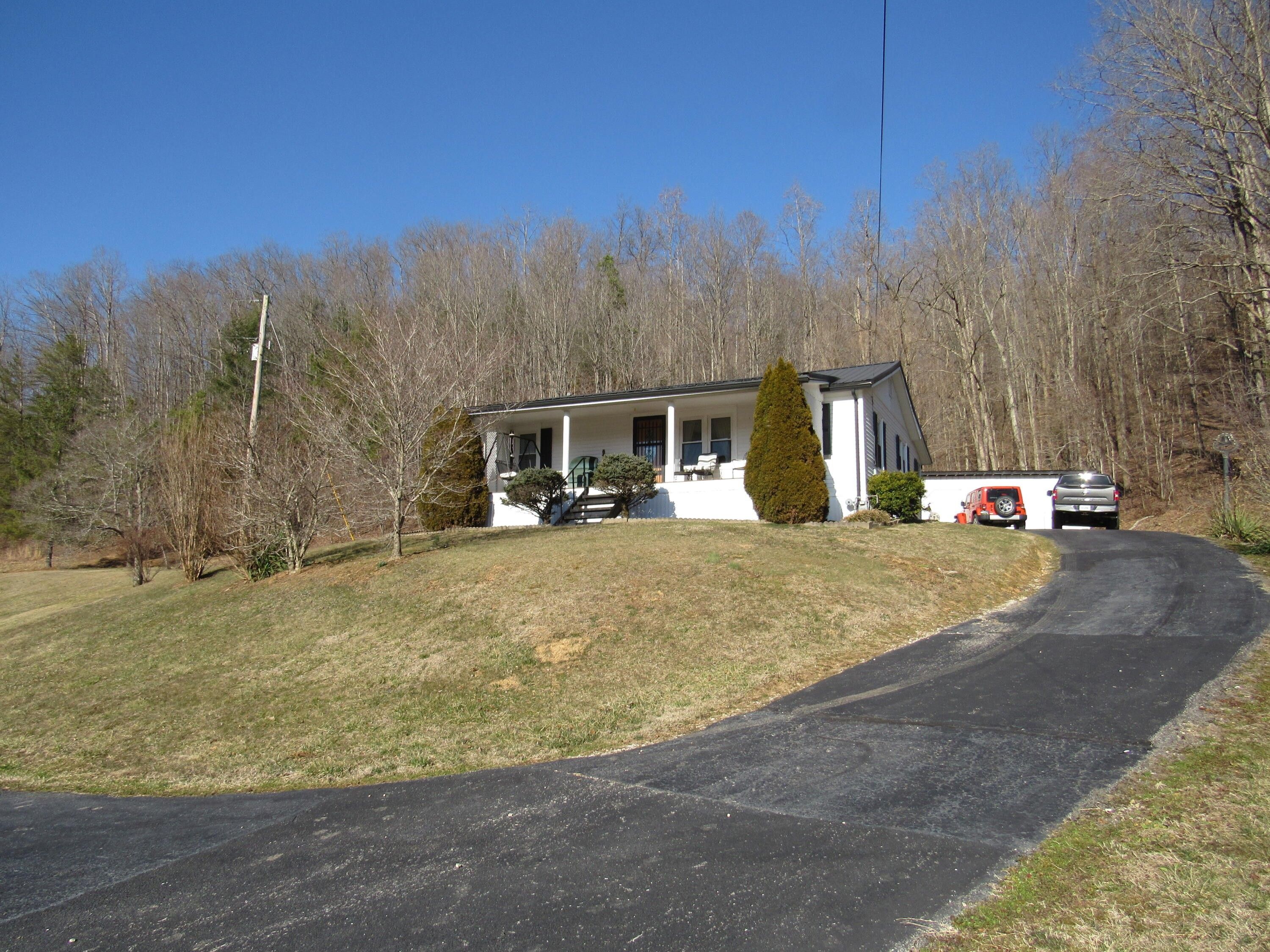 20 Acres, 1140 Lower Gilmore Road, Campton, KY 41301 Land and Farm