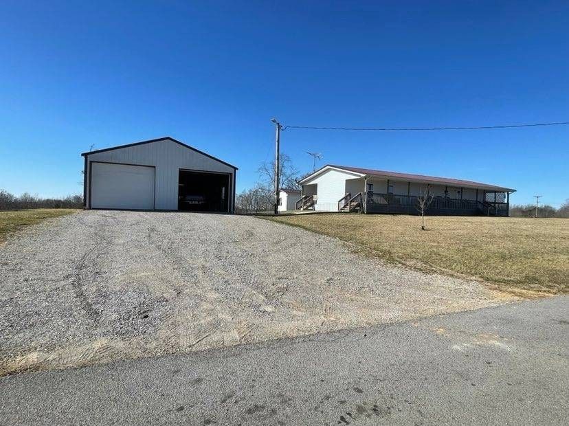 7 Acres, 2375 Hegira Road, Burkesville, KY 42717 Land and Farm