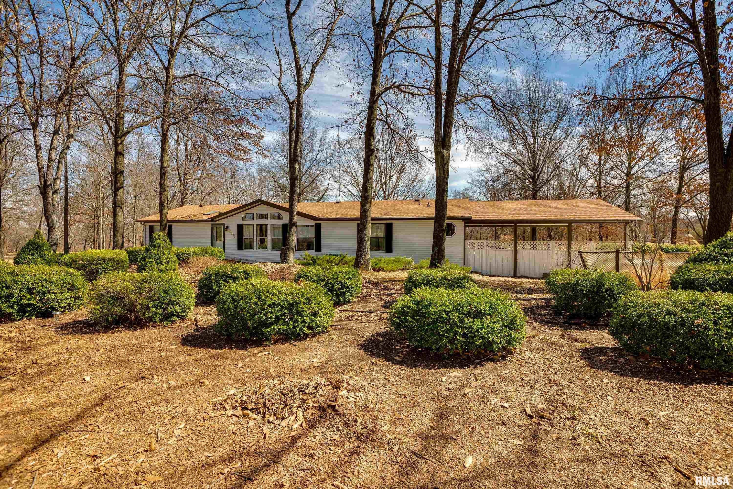 8 Acres, 9674 N RAINBOW Lane, Bakerville, IL 62864 Land and Farm