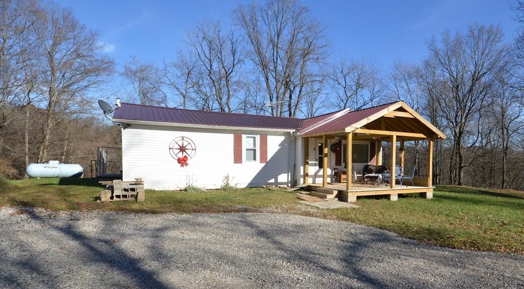 19 Acres, 1721 Clark Ridge Rd, Sistersville, WV 26175 Land and Farm