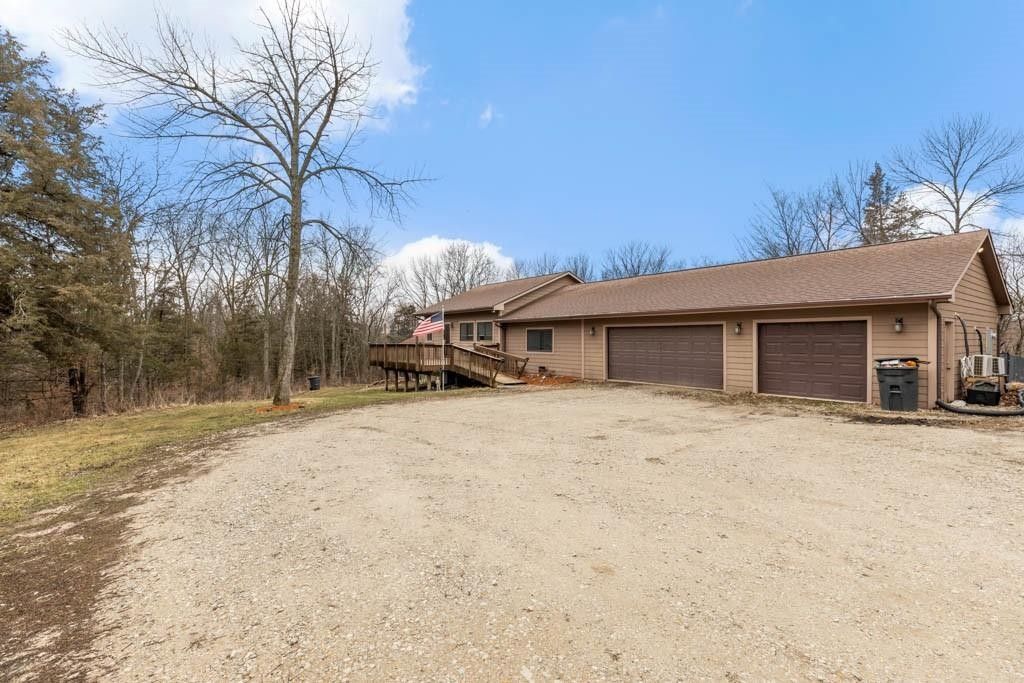 10 Acres, 10900 Linden Road, Linden, IA 50146 Land and Farm