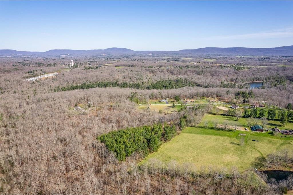 10 Acres, 10ac Parkview Place, Crossville, TN 38555 Land and Farm