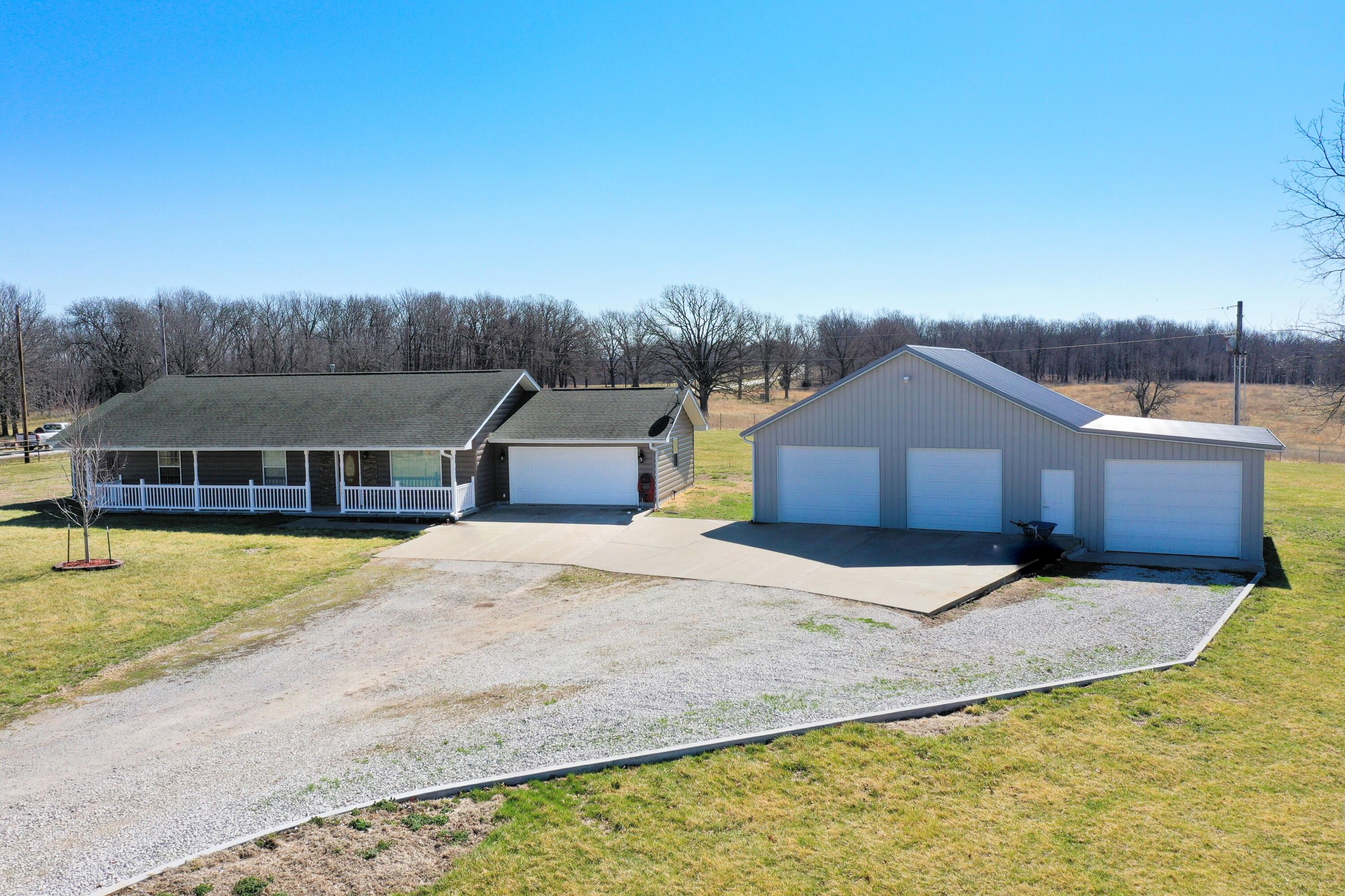 20 Acres, 10868 East Highway 32, Stockton, MO 65785 Land and Farm