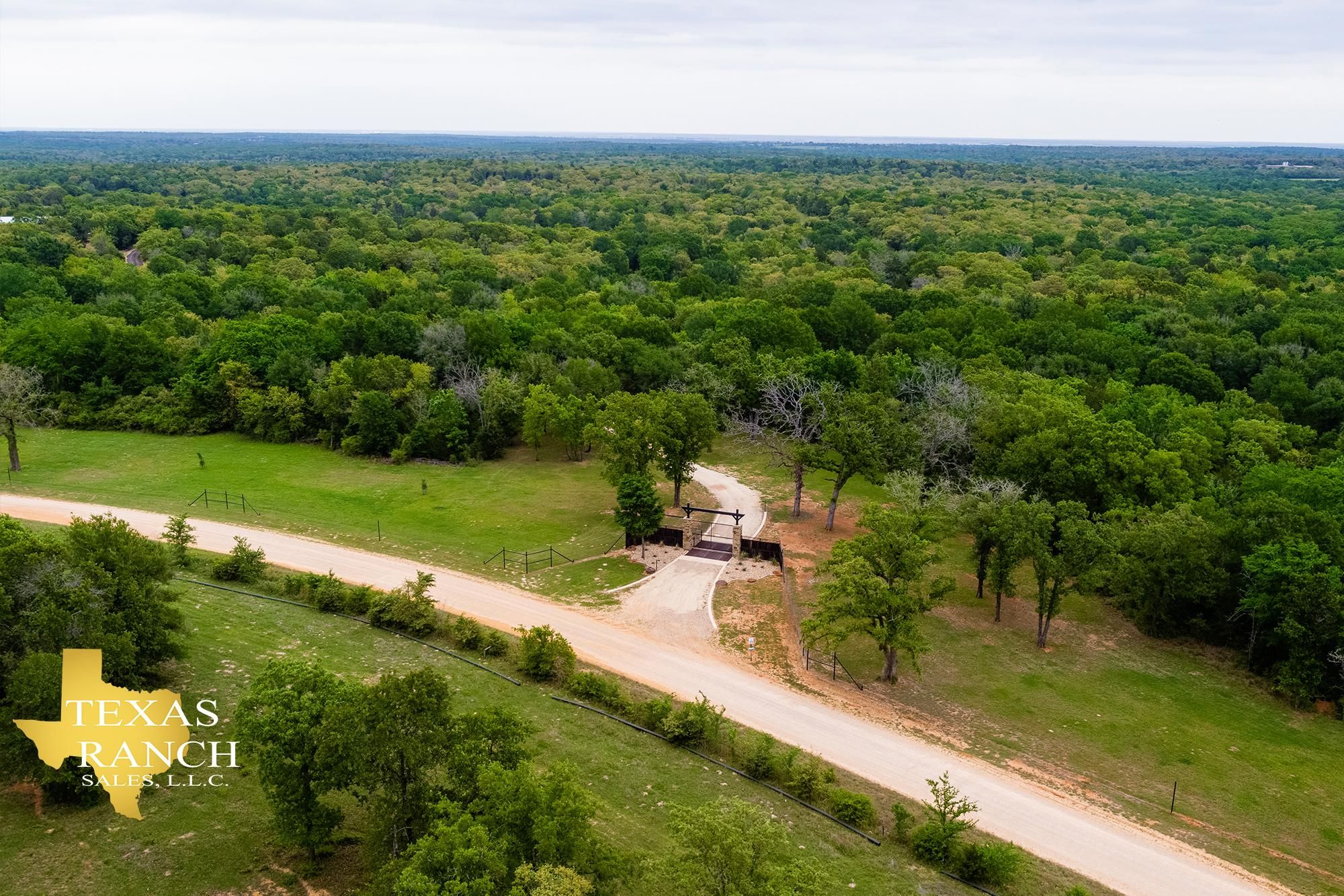 426 acres in Caldwell, TX, 77836 Land and Farm