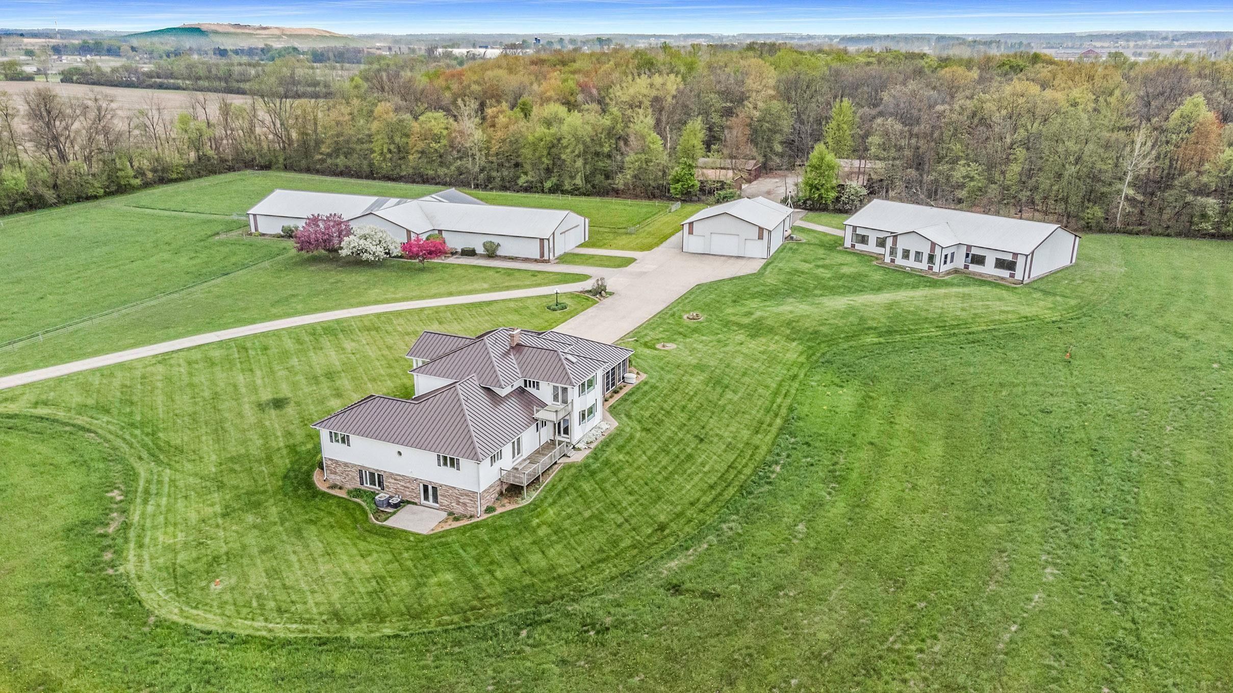 40 Acres, 58867 County Road 105, Elkhart, IN 46517 Land and Farm