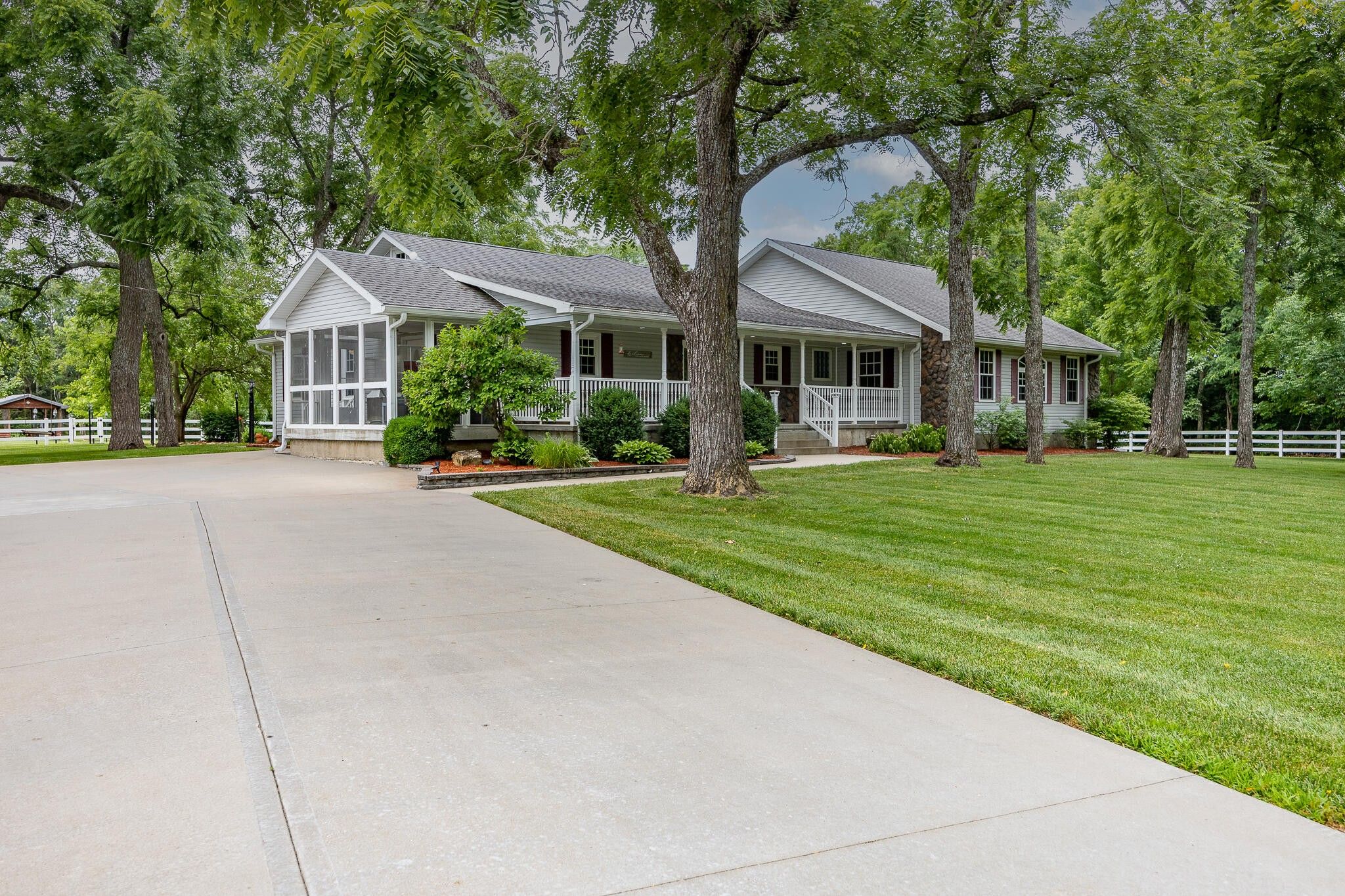 10 Acres, 24800 Spring Fork Rd Road, Sedalia, MO 65301 Land and Farm