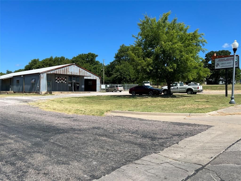 1.48 Acres, 103 N Main Street, Bonham, TX 75418 Land and Farm
