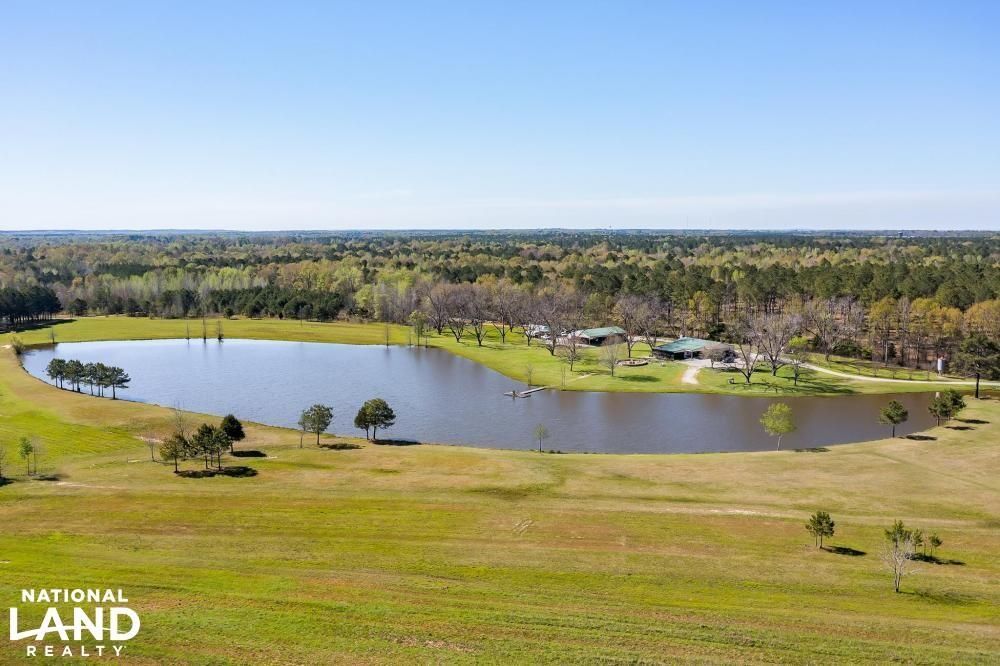 800 Acres, Blackjack Hunting Lodge 2119 County Road 13, Shorter, AL